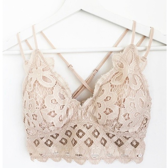 🦄 Host Pick 🦄 Beautiful Bralettes Ruby Red - Picture 3 of 8